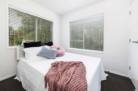 Photo of property in 2/25 Lucinda Place, Glen Eden, Auckland, 0602