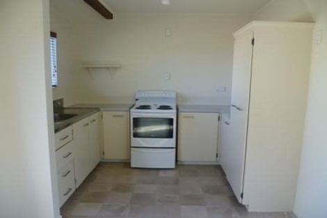 Photo of property in 3 Thalia Place, Totara Vale, Auckland, 0629