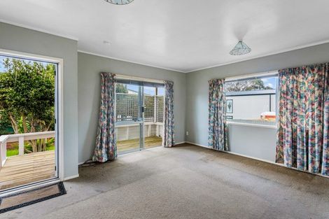 Photo of property in 11a Christmas Road, Manurewa, Auckland, 2102