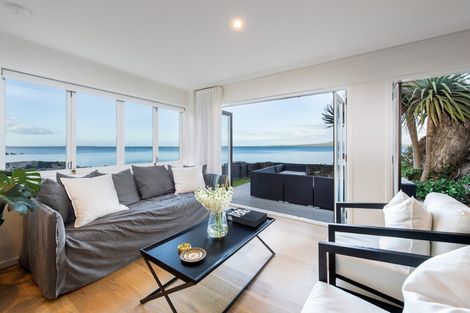 Photo of property in 2/259 Hurstmere Road, Takapuna, Auckland, 0622