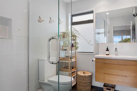 Photo of property in 15 Bowenvale Avenue, Cashmere, Christchurch, 8022