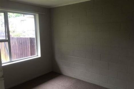 Photo of property in 2a Barbary Avenue, Kelston, Auckland, 0602