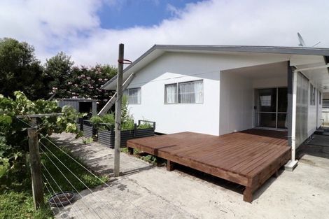 Photo of property in 976 Tremaine Avenue, Roslyn, Palmerston North, 4414