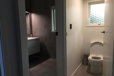 Photo of property in 2/21 Roadley Avenue, Sunnyhills, Auckland, 2010