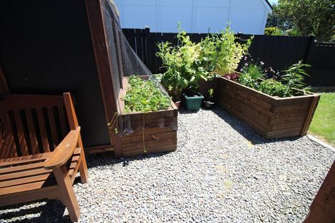 Photo of property in 15 Newton Place, Westbrook, Palmerston North, 4412