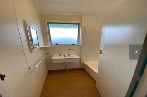 Photo of property in 90 Henley Street, Westport, 7825