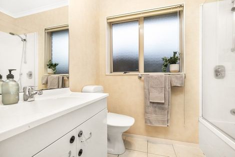 Photo of property in 8 Rushbury Place, Randwick Park, Auckland, 2105