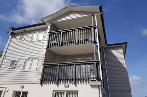 Photo of property in 4/3 Wallson Crescent, Wiri, Auckland, 2104