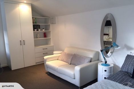 Photo of property in 56 Glen Road, Kelburn, Wellington, 6012