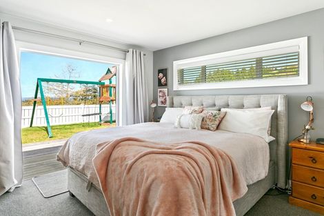 Photo of property in 97 Loch Views Road, Acacia Bay, Taupo, 3385