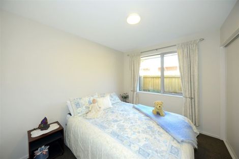 Photo of property in 104 Wainoni Road, Avondale, Christchurch, 8061