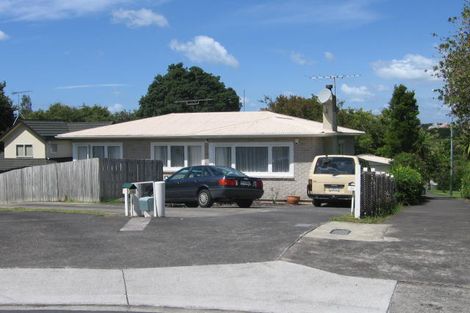 Photo of property in 2/36 Camelot Place, Glenfield, Auckland, 0629