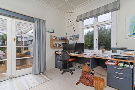 Photo of property in 120 Cole Street, Masterton, 5810