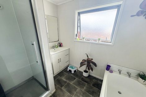 Photo of property in 68 Kennedy Drive, Levin, 5510