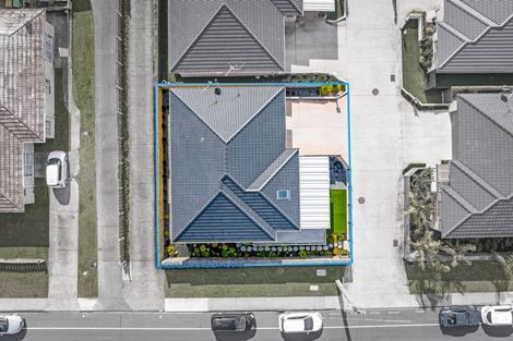 Photo of property in 1 Waitaha Close, Orewa, 0931