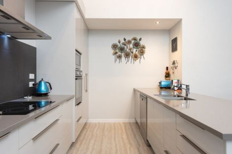 Photo of property in 25 Kamahi Crescent, Papamoa Beach, Papamoa, 3118