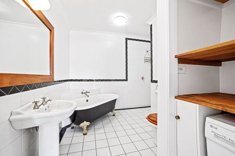 Photo of property in 32 Ohiro Road, Aro Valley, Wellington, 6021