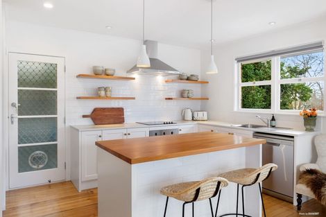 Photo of property in 1/45 Vauxhall Road, Devonport, Auckland, 0624