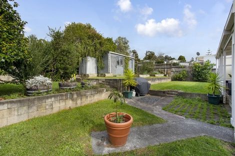 Photo of property in 17 Rautawhiri Road, Helensville, 0800