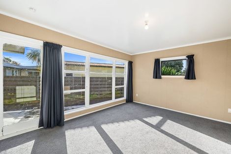 Photo of property in 23 Mazengarb Road, Paraparaumu Beach, Paraparaumu, 5032
