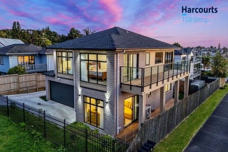 Photo of property in 6a Leven Lane, Totara Heights, Auckland, 2105