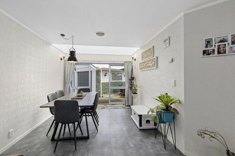 Photo of property in 2/21 Sharpe Crescent, Wainuiomata, Lower Hutt, 5014