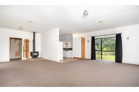 Photo of property in 5 Hutchinson Road, Helensville, 0875