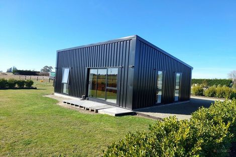 Photo of property in 8 Minnie Street, Waimate, 7980