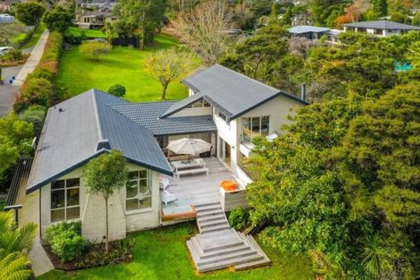 Photo of property in 21 Churchouse Road, Greenhithe, Auckland, 0632