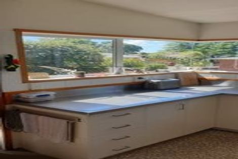 Photo of property in 28 Compton Street, Hillcrest, Auckland, 0627