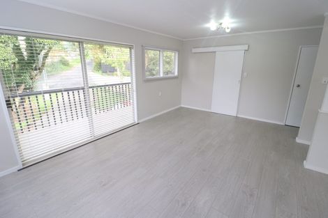 Photo of property in 2/663 Beach Road, Rothesay Bay, Auckland, 0630