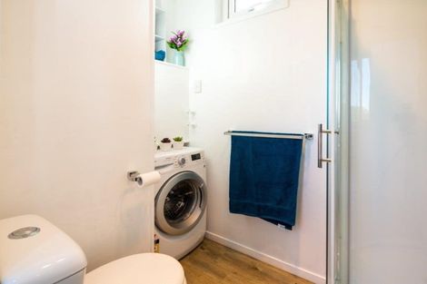 Photo of property in 19 Rauhuia Crescent, Parau, Auckland, 0604