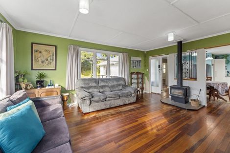 Photo of property in 61 Tiromoana Road, Raumati South, Paraparaumu, 5032