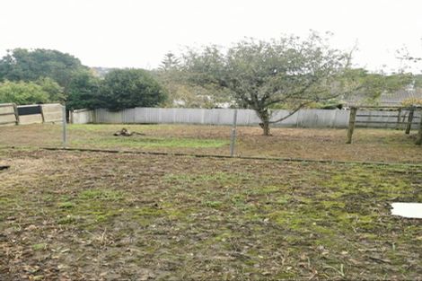 Photo of property in 23 Barron Drive, Green Bay, Auckland, 0604