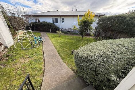Photo of property in 2/1104 Heretaunga Street East, Parkvale, Hastings, 4122