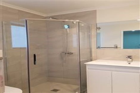 Photo of property in 33 Koroheke Road, Takanini, 2110