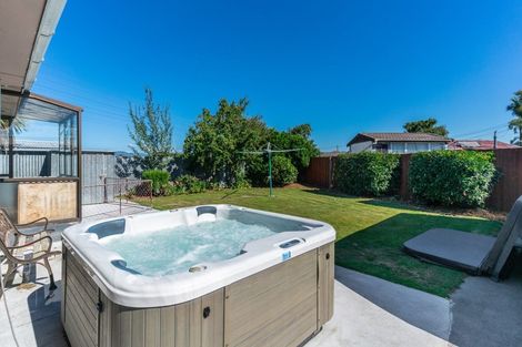 Photo of property in 37 Moffett Street, Islington, Christchurch, 8042