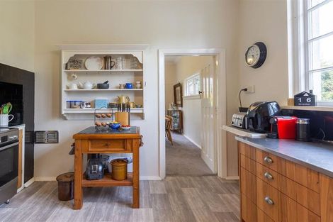 Photo of property in 17 Rhodes Street, Waimate, 7924