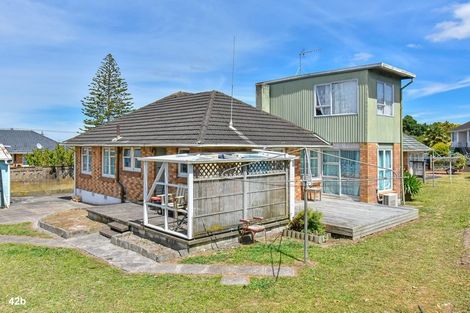 Photo of property in 42 Mcannalley Street, Manurewa East, Auckland, 2102