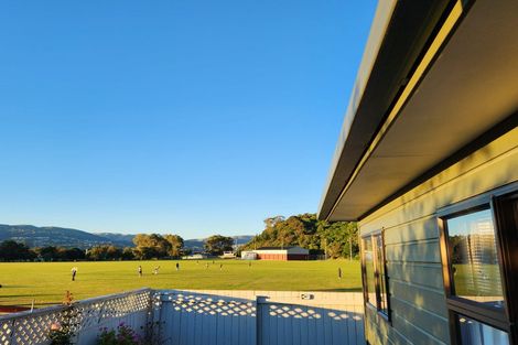 Photo of property in 182a Whites Line East, Waiwhetu, Lower Hutt, 5010