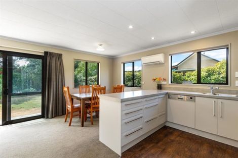 Photo of property in 144 Beacon Point Road, Wanaka, 9305