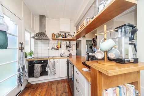 Photo of property in 83 Apu Crescent, Lyall Bay, Wellington, 6022