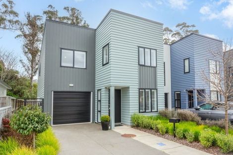 Photo of property in 5 Breakwater Way, Whitby, Porirua, 5024