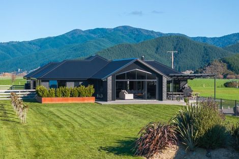 Photo of property in Koromiko Airpark, 4 Sirocco Place, Koromiko, Blenheim, 7273