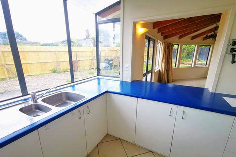 Photo of property in 8a Seaside Avenue, Waterview, Auckland, 1026