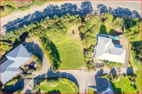 Photo of property in 25 Ngaio Grove, Robinsons Bay, 7581