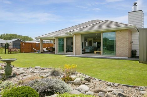 Photo of property in 52 Huka Heights Drive, Rangatira Park, Taupo, 3330