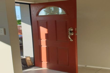 Photo of property in 1a Otahuri Crescent, Greenlane, Auckland, 1051