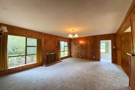 Photo of property in 76 Tawa Road, Kumeu, 0891