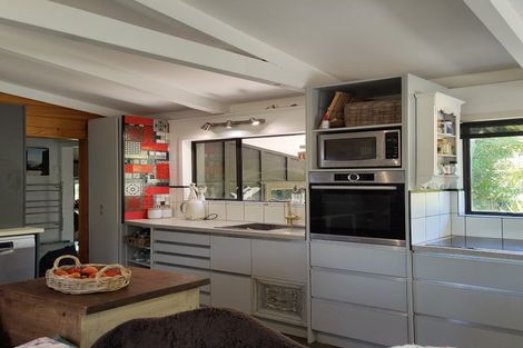 Photo of property in 15 Puriri Place, Tuateawa, Coromandel, 3583